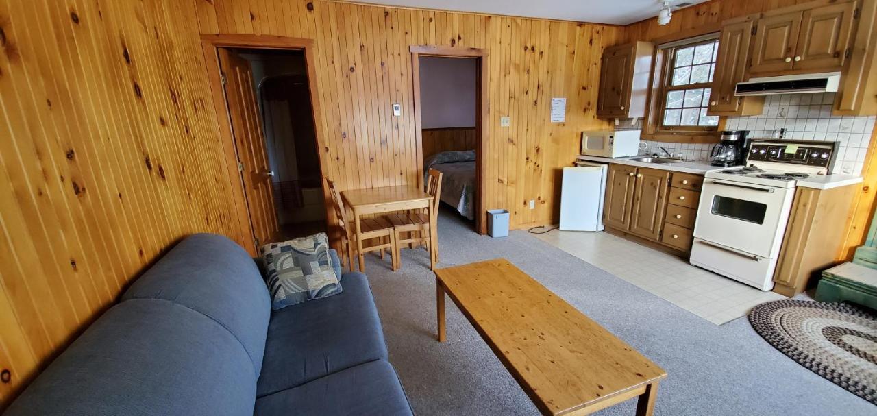 Motel Le Fleuron Saint-Donat-de-Montcalm Exteriér fotografie