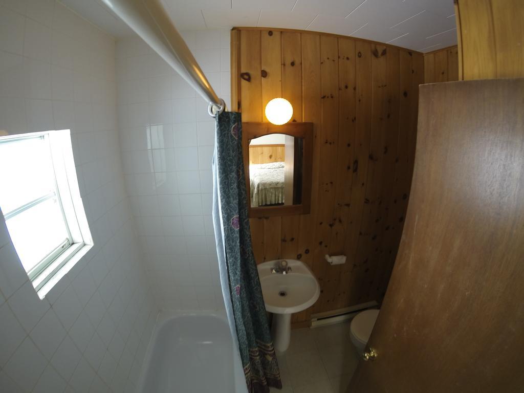Motel Le Fleuron Saint-Donat-de-Montcalm Pokoj fotografie
