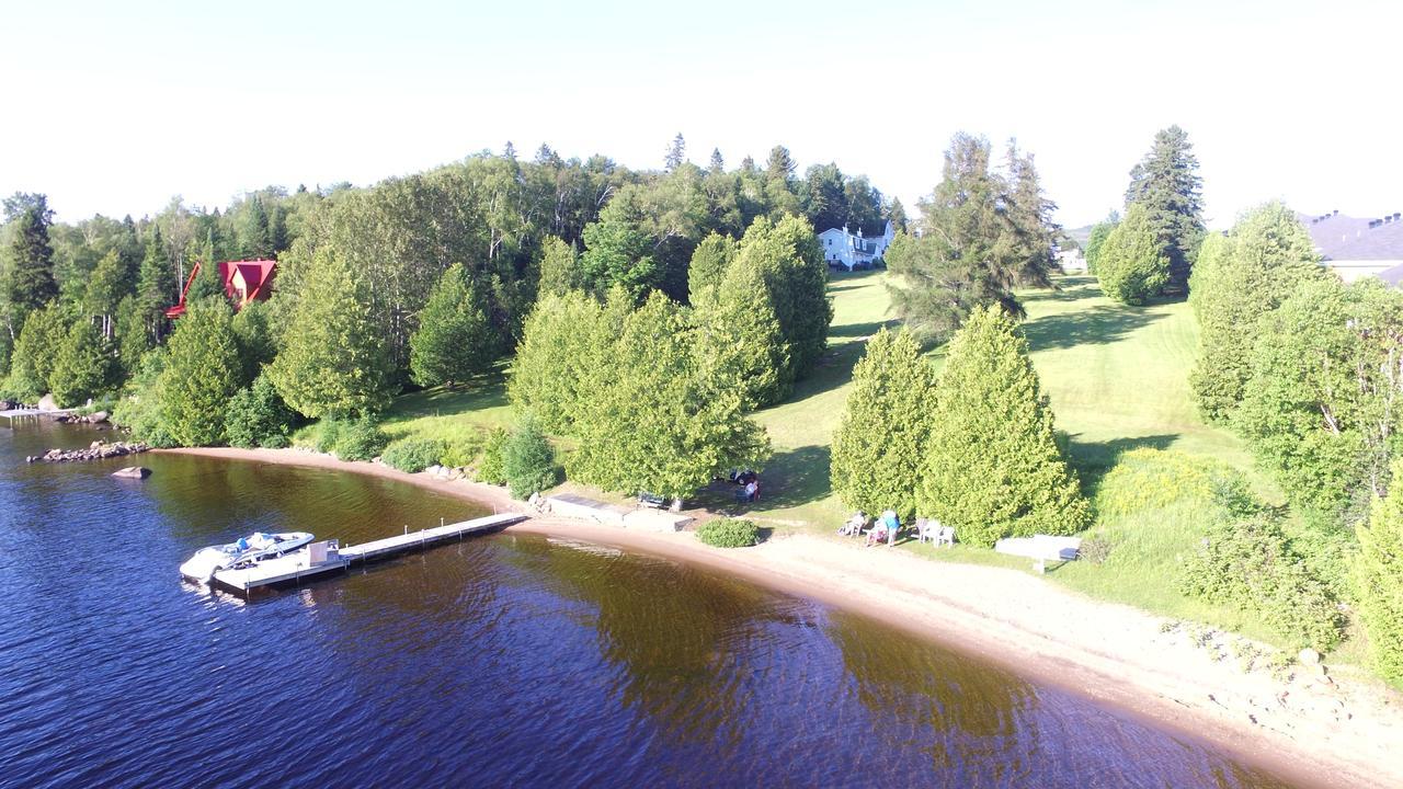 Motel Le Fleuron Saint-Donat-de-Montcalm Exteriér fotografie